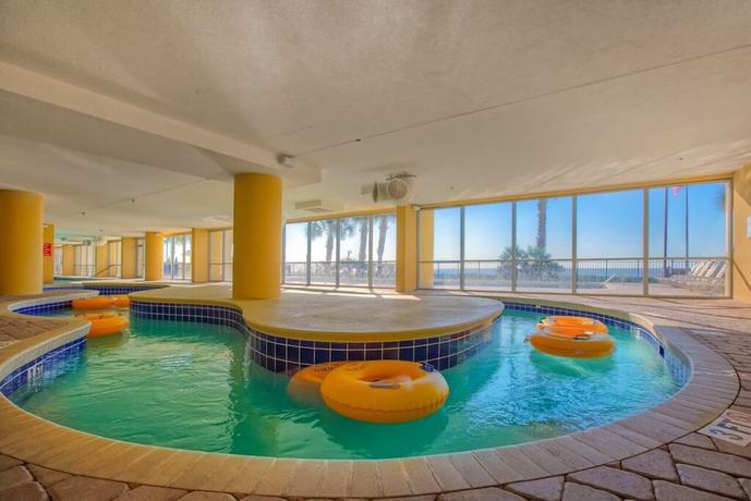 Imagen de la piscina del Hotel Grand Atlantic Ocean Resort. Foto 20