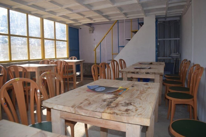 Imagen de los interiores del Hotel Grand Auli Camp. Foto 19