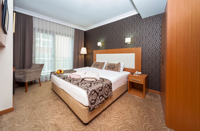 Imagen de la habitación del Hotel Grand Avcilar. Foto 4