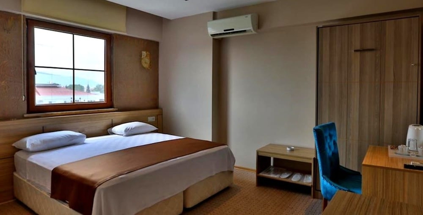 Imagen de la habitación del Hotel Grand Ayzek Otel. Foto 10