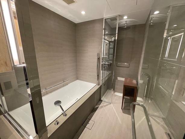 Imagen de la habitación del Hotel Grand Bach Tokyo Ginza. Foto 15