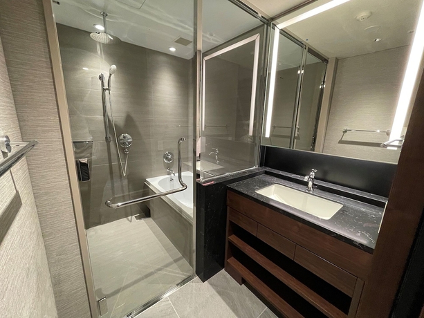 Imagen de la habitación del Hotel Grand Bach Tokyo Ginza. Foto 16