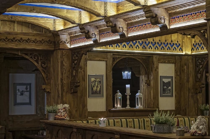 Imagen del bar/restaurante del Hotel Grand Bachledka Strachan. Foto 2