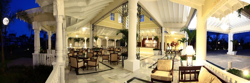 Imagen de los interiores del Hotel Grand Bahia Principe Aquamarine. Foto 8