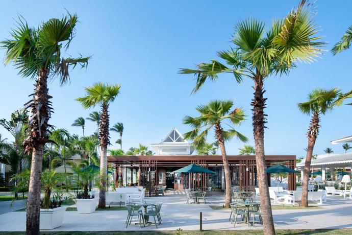 Imagen de los exteriores del Hotel Grand Bahia Principe El Portillo. Foto 23