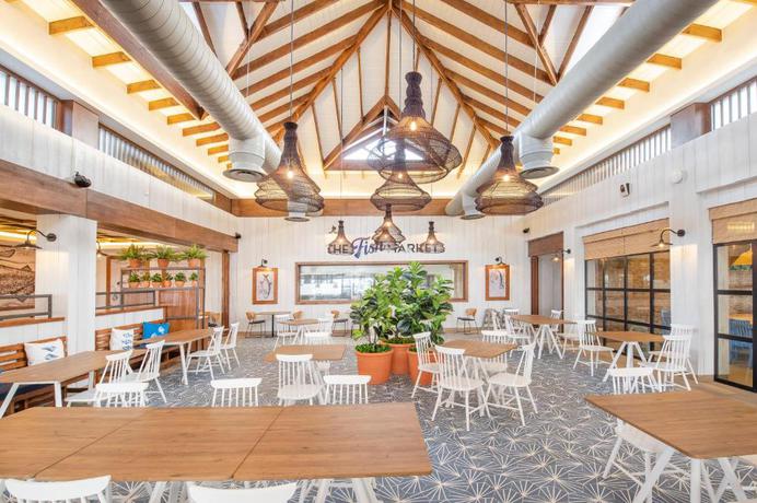 Imagen del bar/restaurante del Hotel Grand Bahia Principe El Portillo. Foto 8