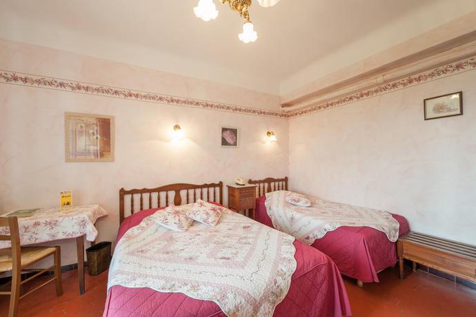 Imagen de la habitación del Hotel Grand Bain. Foto 4