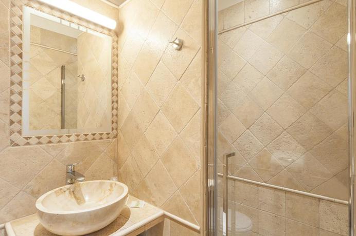 Imagen de la habitación del Hotel Grand Bain. Foto 6