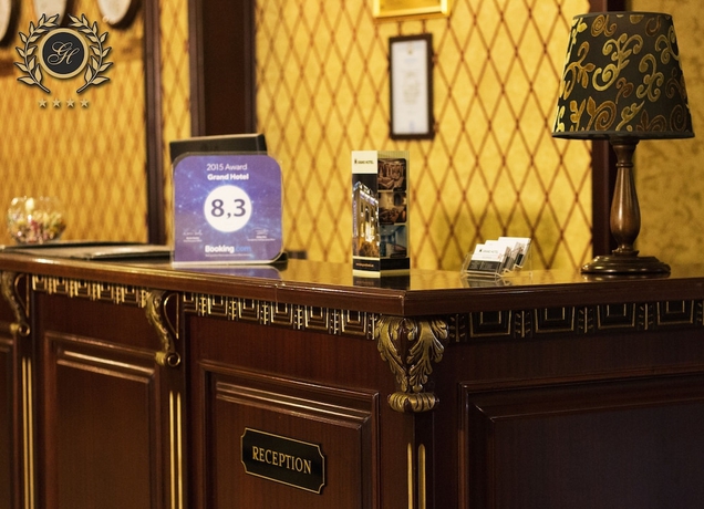 Imagen de los interiores del Hotel Grand Baku Central Park. Foto 17