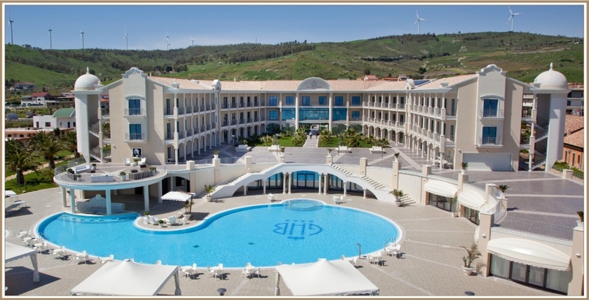 Imagen de los exteriores del Hotel Grand Balestrieri. Foto 6