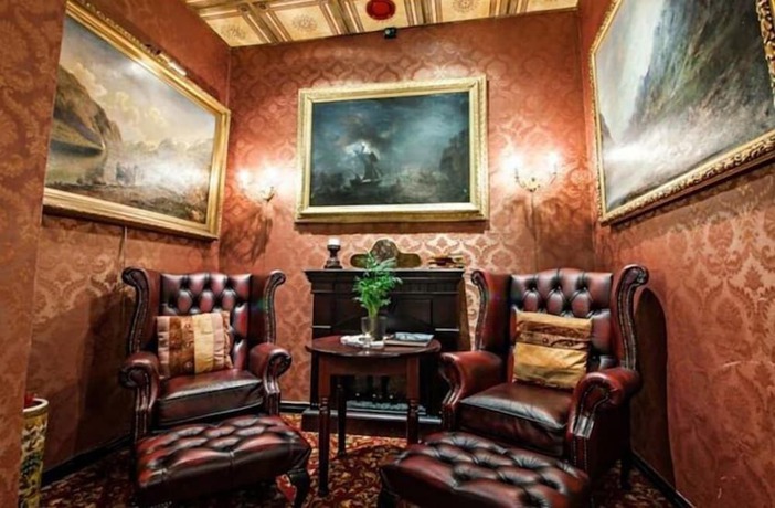 Imagen del bar/restaurante del Hotel Grand Bar AS. Foto 5