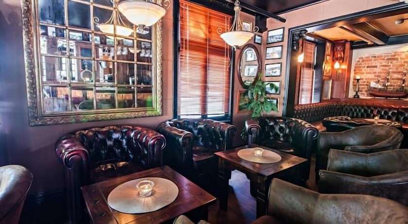 Imagen del bar/restaurante del Hotel Grand Bar AS. Foto 6
