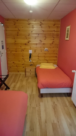 Imagen de la habitación del Hotel Grand, Barcelonnette. Foto 6