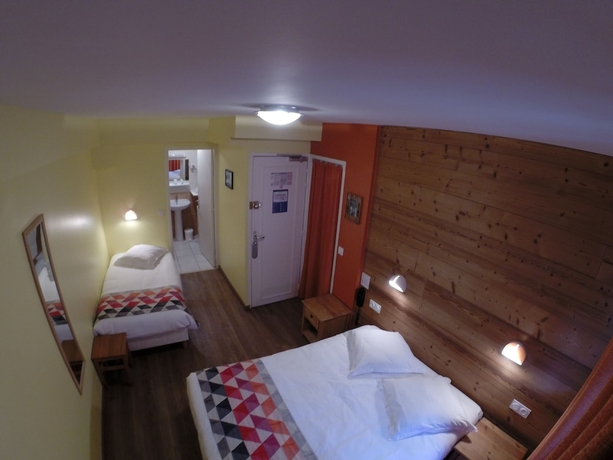 Imagen de la habitación del Hotel Grand, Barcelonnette. Foto 8