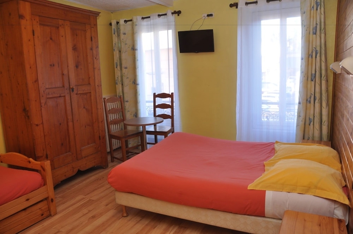Imagen de la habitación del Hotel Grand, Barcelonnette. Foto 10