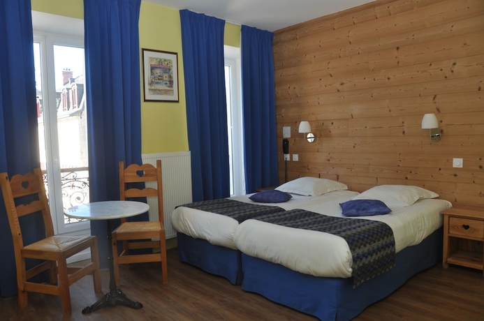 Imagen de la habitación del Hotel Grand, Barcelonnette. Foto 17