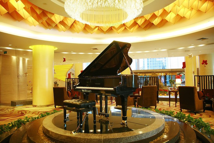 Imagen de los interiores del Hotel Grand Barony Zhoushan. Foto 9
