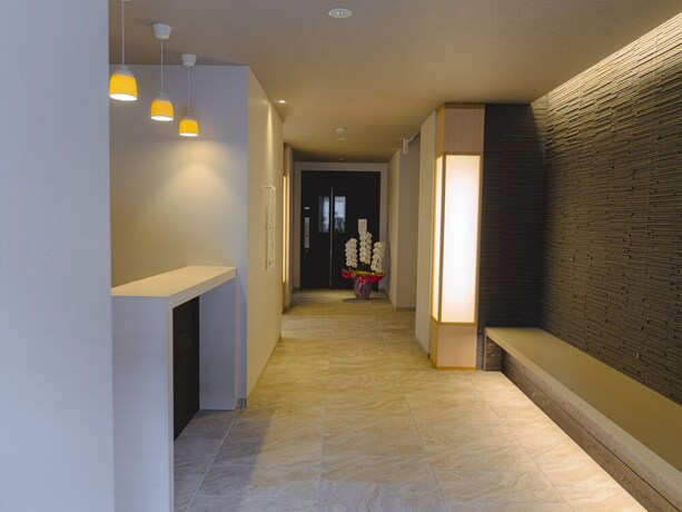 Imagen de los interiores del Hotel Grand Base Hakata Sumiyoshi. Foto 34