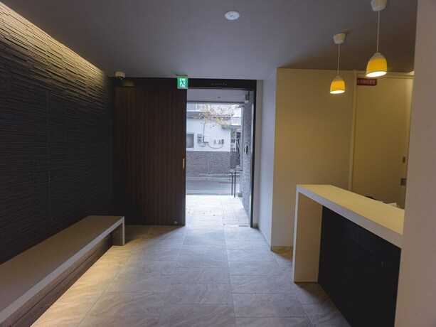 Imagen de los interiores del Hotel Grand Base Hakata Sumiyoshi. Foto 35