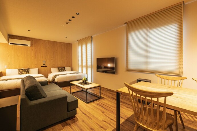 Imagen de la habitación del Hotel Grand Base Iolani. Foto 23