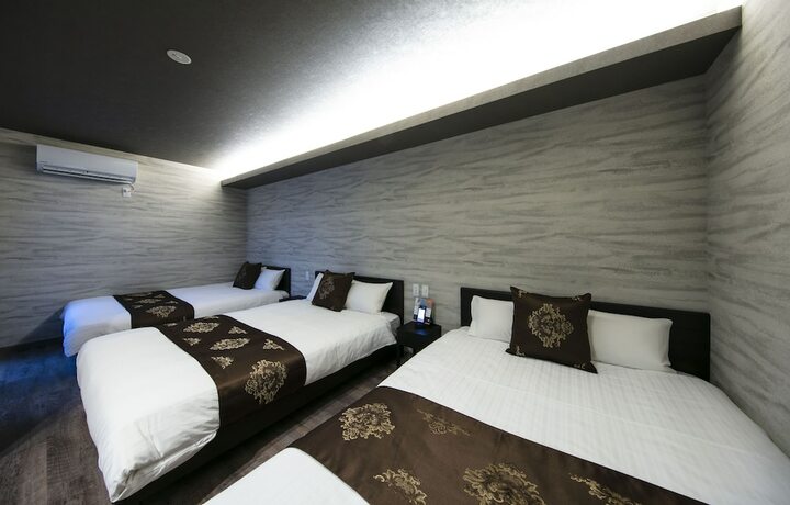 Imagen de la habitación del Hotel Grand Base Takamatsu. Foto 26