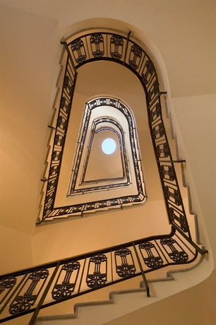 Imagen de los interiores del Hotel Grand Bastiani. Foto 13