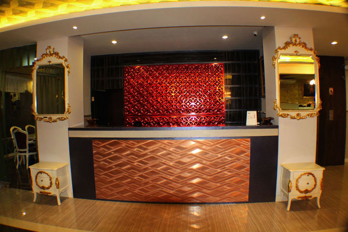 Imagen de los interiores del Hotel Grand Batik Inn. Foto 14