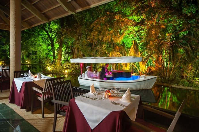 Imagen del bar/restaurante del Hotel Grand Bavaro Princess - All Inclusive. Foto 8