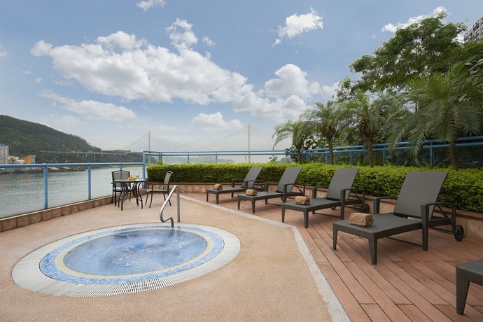 Imagen de los exteriores del Hotel Grand Bay View. Foto 13