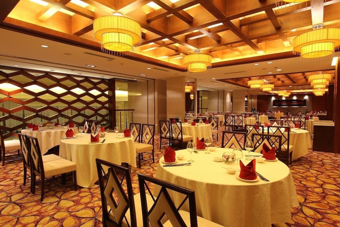 Imagen del bar/restaurante del Hotel Grand Bay View International Dali. Foto 4