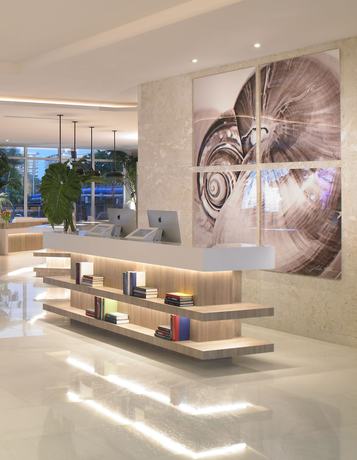 Imagen de los interiores del Hotel Grand Beach Hotel Bay Harbor. Foto 19