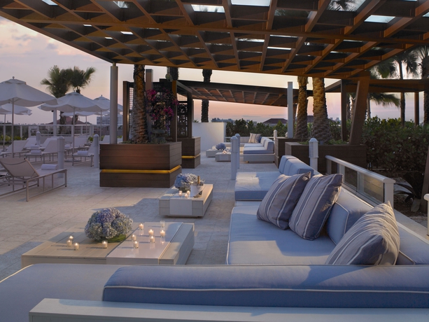 Imagen de los exteriores del Hotel Grand Beach Hotel Surfside West. Foto 9