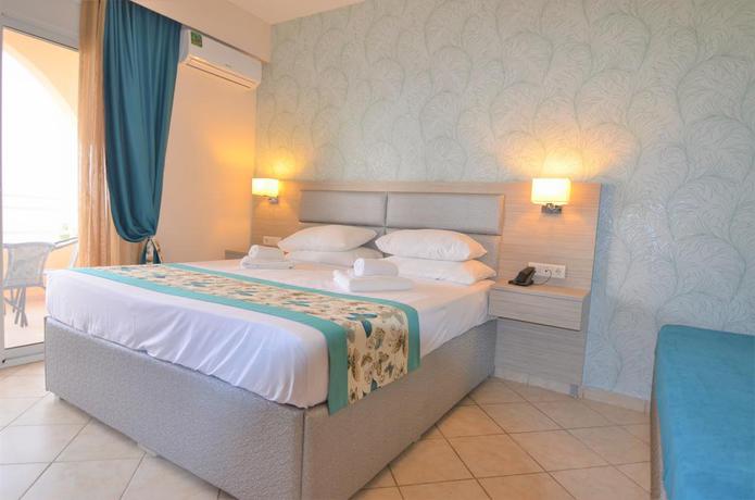Imagen general del Hotel Grand Beach Limenaria. Foto 15