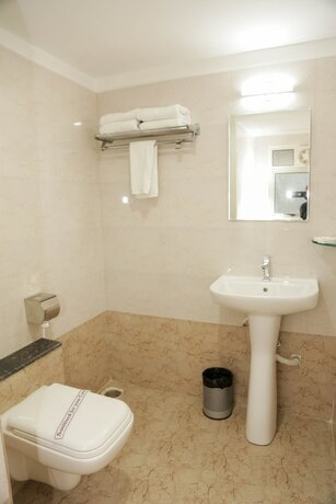 Imagen de la habitación del Hotel Grand Bee. Foto 25