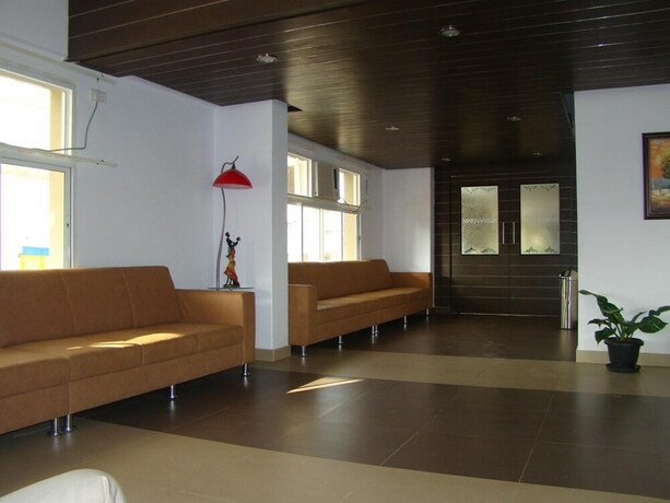 Imagen de los interiores del Hotel Grand Bee. Foto 33