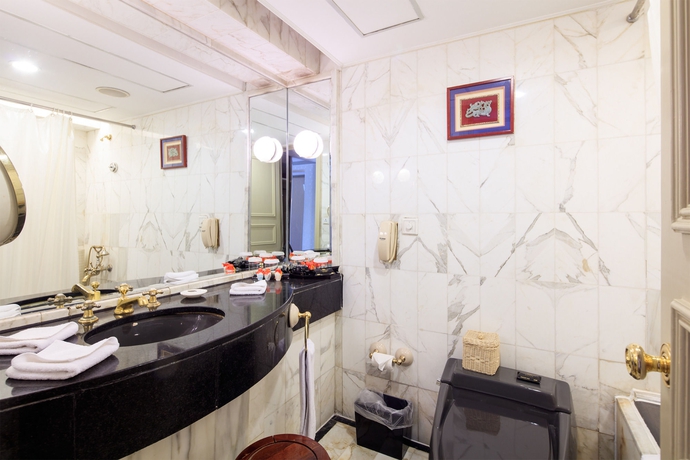 Imagen de la habitación del Hotel Grand Beijing. Foto 10