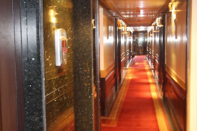 Imagen de los interiores del Hotel Grand Beirut. Foto 16