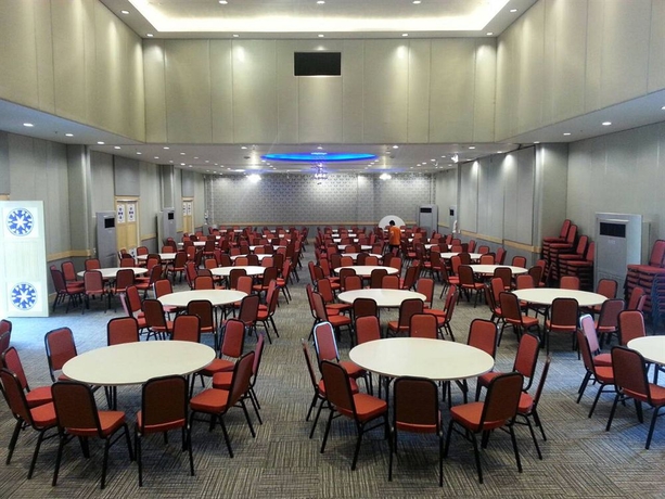 Imagen de los interiores del Hotel Grand Bella. Foto 13