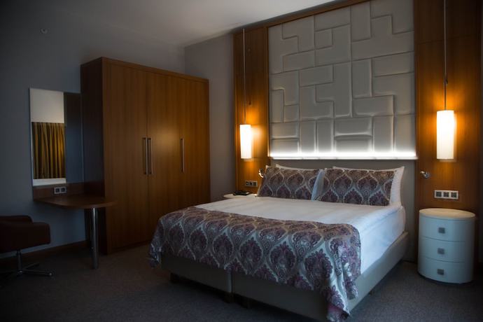 Imagen de la habitación del Hotel Grand Bellagio Batumi Convention and Casino. Foto 9