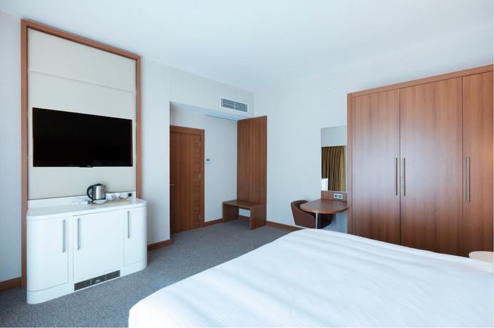 Imagen de la habitación del Hotel Grand Bellagio Batumi Convention and Casino. Foto 11