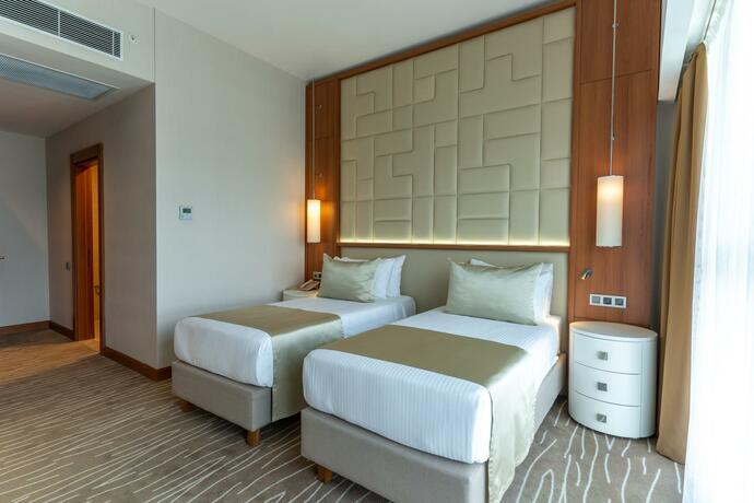 Imagen general del Hotel Grand Bellagio Batumi. Foto 14