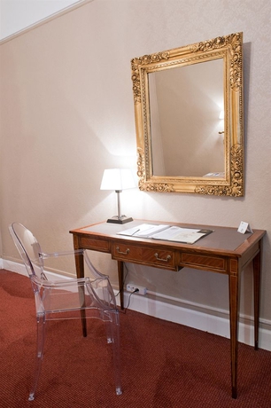 Imagen de la habitación del Hotel Grand Bellevue. Foto 8