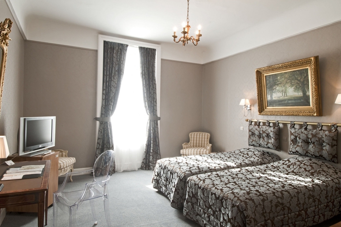Imagen de la habitación del Hotel Grand Bellevue, Lille. Foto 9