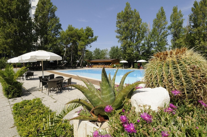 Imagen general del Hotel Grand Berti, Silvi. Foto 1