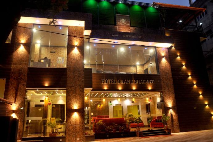 Imagen de los interiores del Hotel Grand Bhagwat. Foto 16