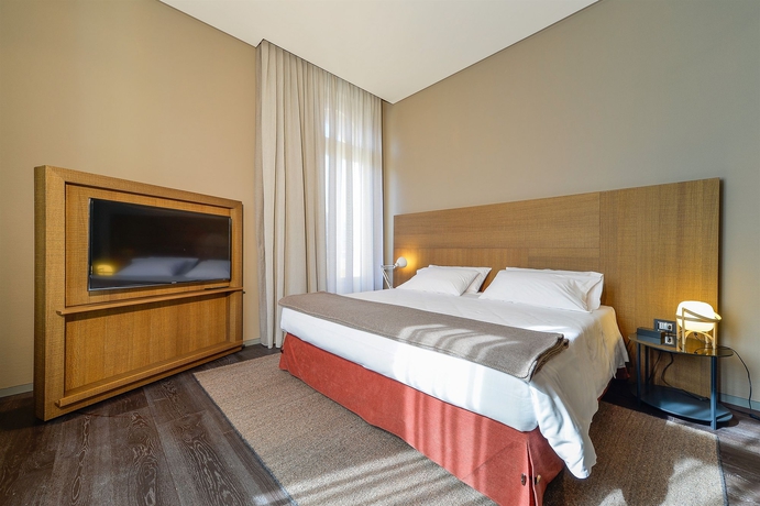 Imagen de la habitación del Hotel Grand Billia. Foto 5