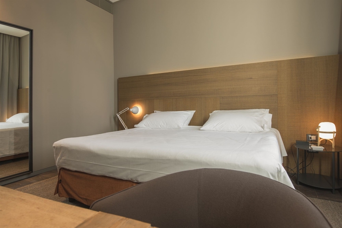 Imagen de la habitación del Hotel Grand Billia. Foto 8