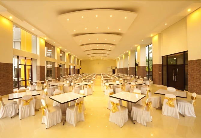 Imagen de los interiores del Hotel Grand Bintang Tawangmangu. Foto 6