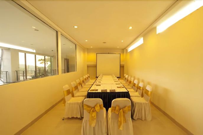 Imagen de los interiores del Hotel Grand Bintang Tawangmangu. Foto 7