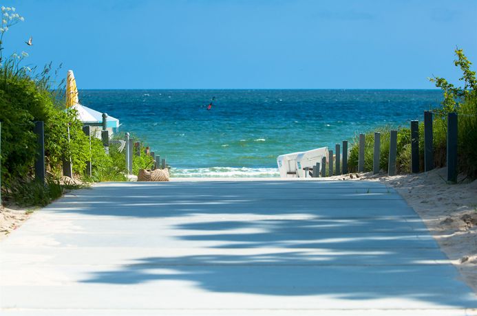 Imagen de los exteriores del Hotel Grand Binz. Foto 9